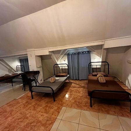 On Board Panglao Beach Hostel & Resort ダオ エクステリア 写真