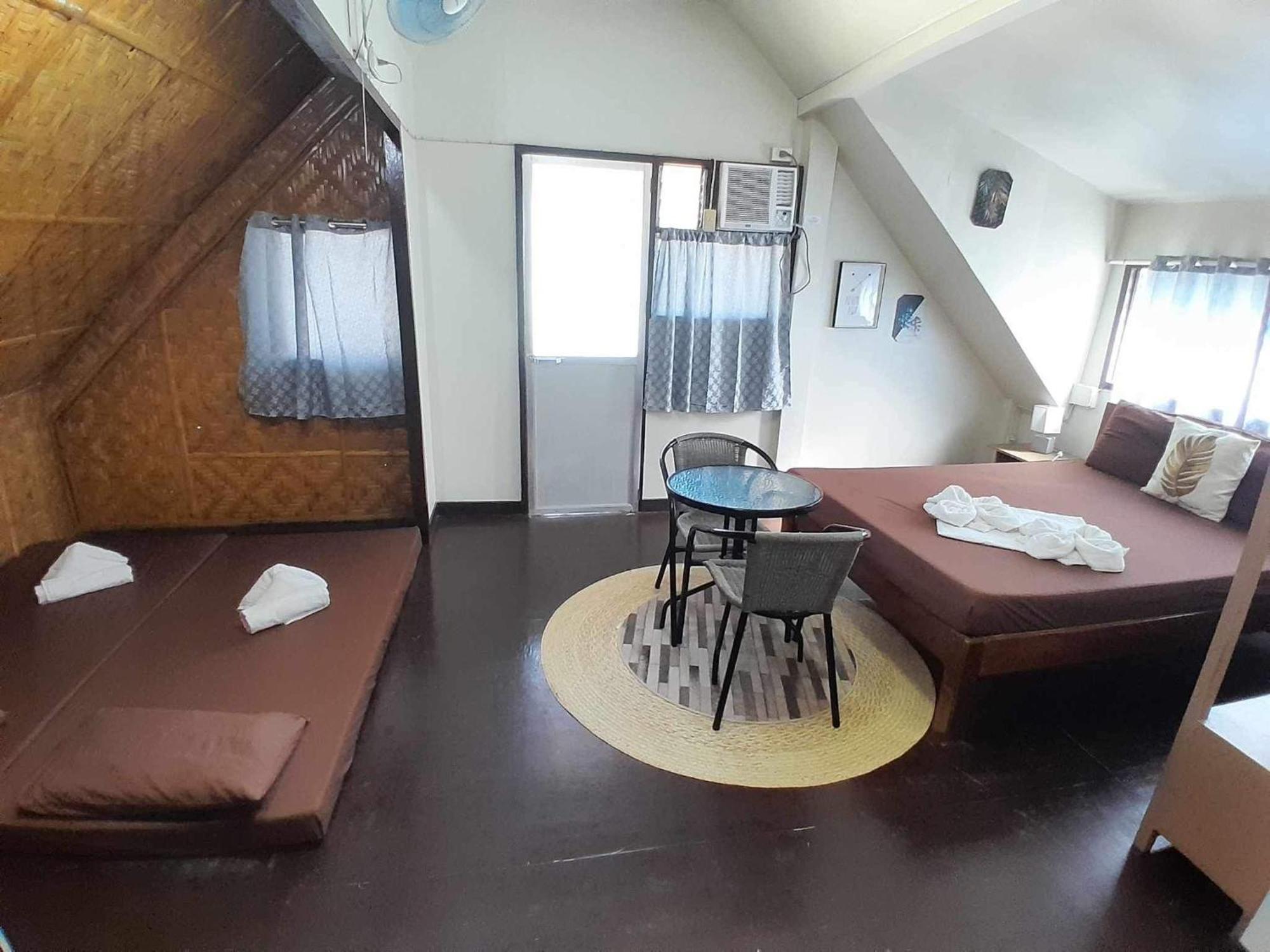 On Board Panglao Beach Hostel & Resort ダオ エクステリア 写真