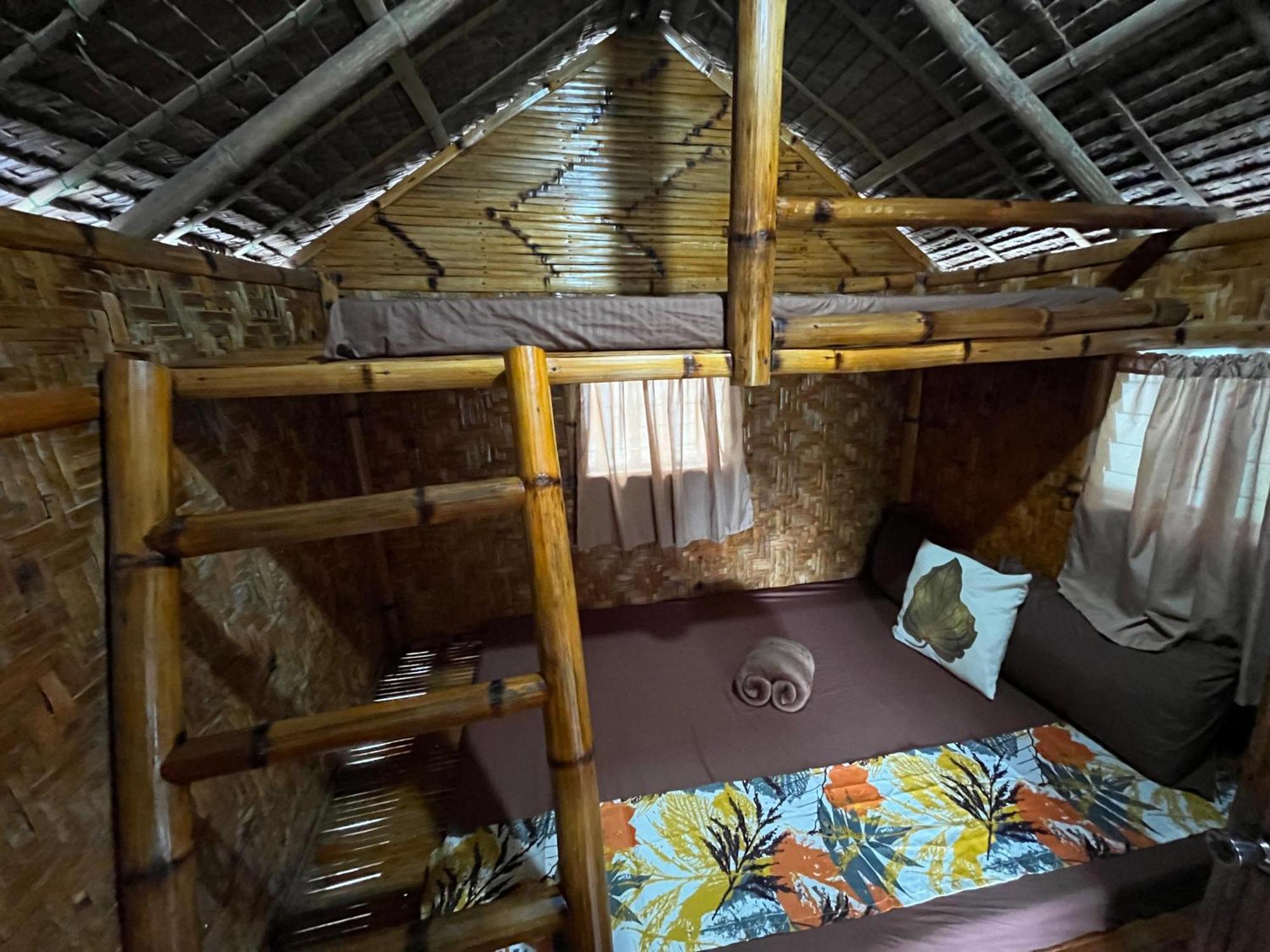 On Board Panglao Beach Hostel & Resort ダオ エクステリア 写真