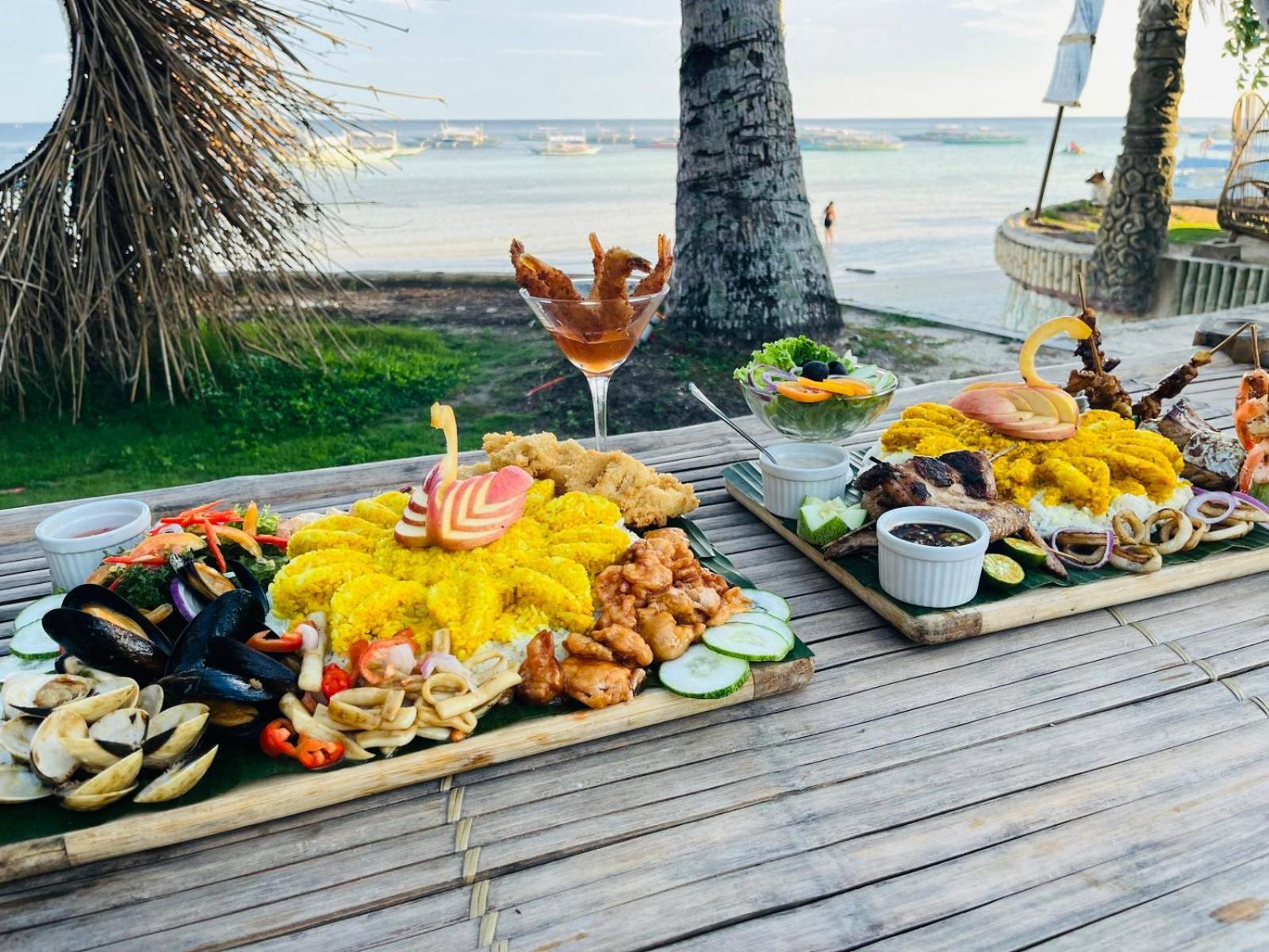 On Board Panglao Beach Hostel & Resort ダオ エクステリア 写真