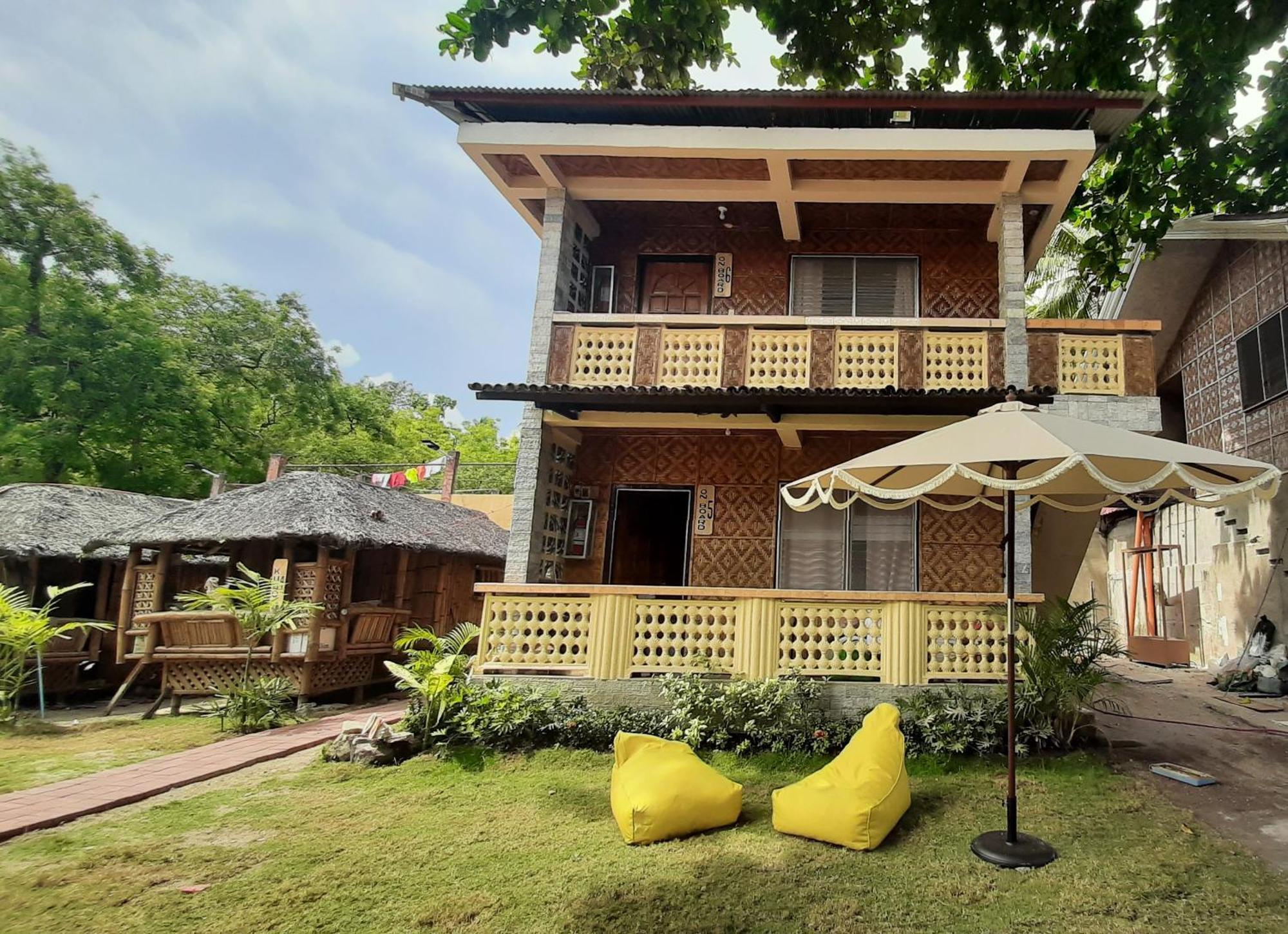 On Board Panglao Beach Hostel & Resort ダオ エクステリア 写真